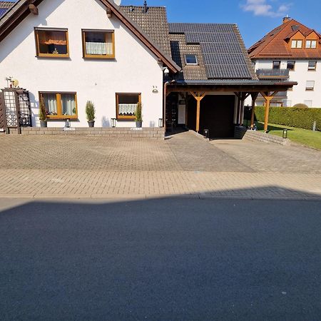 Casa Ulla Am Hallenbad Haiger Bagian luar foto