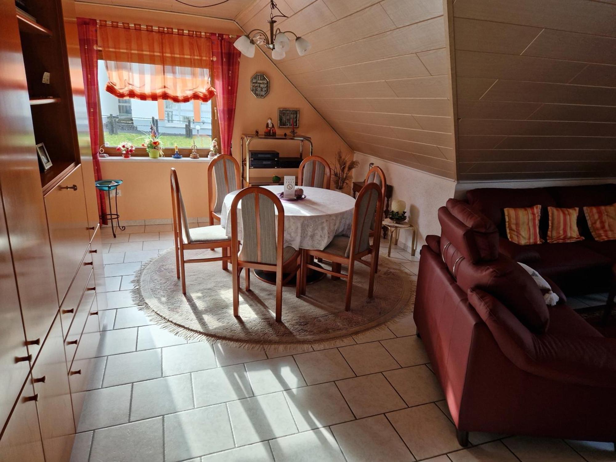 Casa Ulla Am Hallenbad Haiger Bagian luar foto
